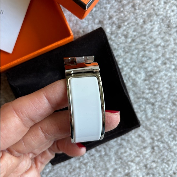 Hermes Clic H Bracelet White - Picture 5 of 15
